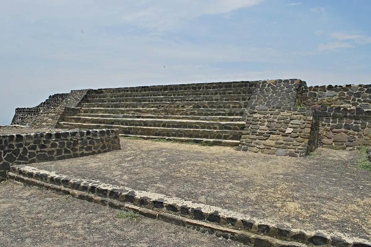 zona-arqueologica-cerro-de-la-estrella