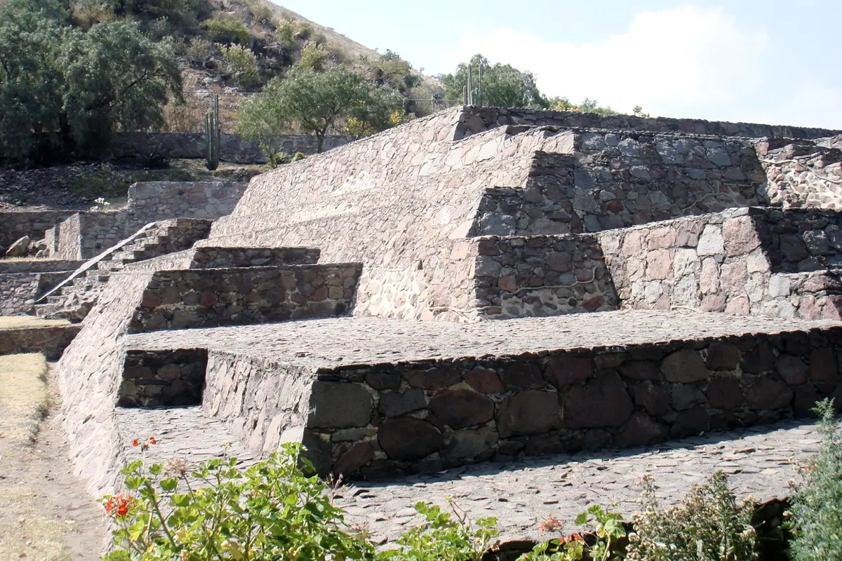 zona-arqueologica-de-tlapacoya