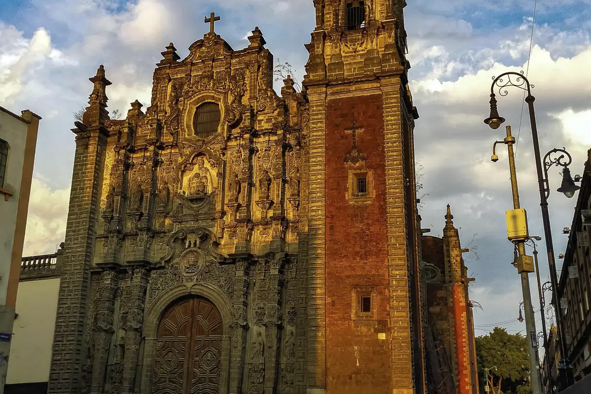 GYG-1335110-Callejon-de-Centro-Historico