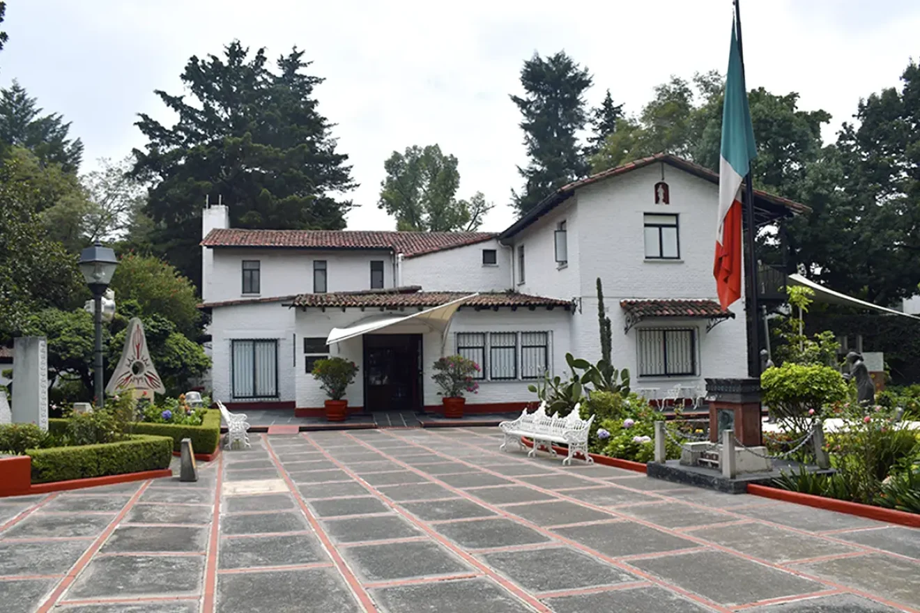 museo-nacional-de-la-acuarela-alfredo-guati-rojo