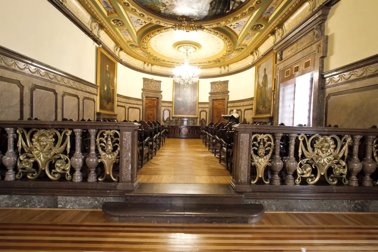 museo-salon-de-cabildos-del-antiguo-palacio-del-ayuntamiento
